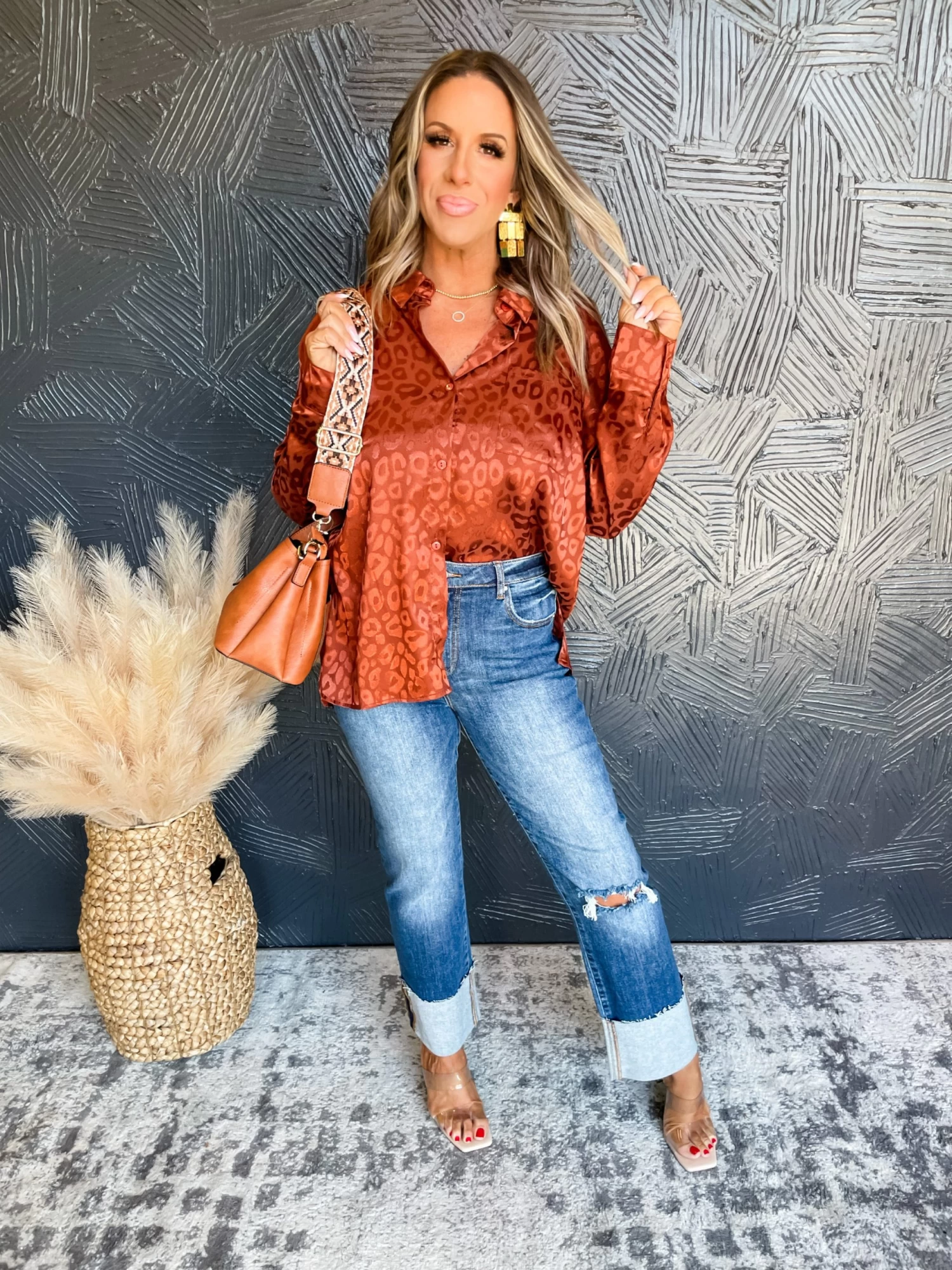 Staying Strong Relaxed Fit Top- Cinnamon 1 Staying Strong Relaxed Fit Top- Cinnamon