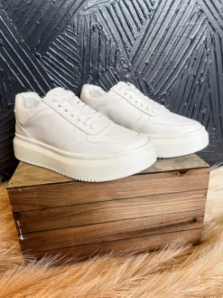 *STEVE MADDEN* Spirit Sneakers