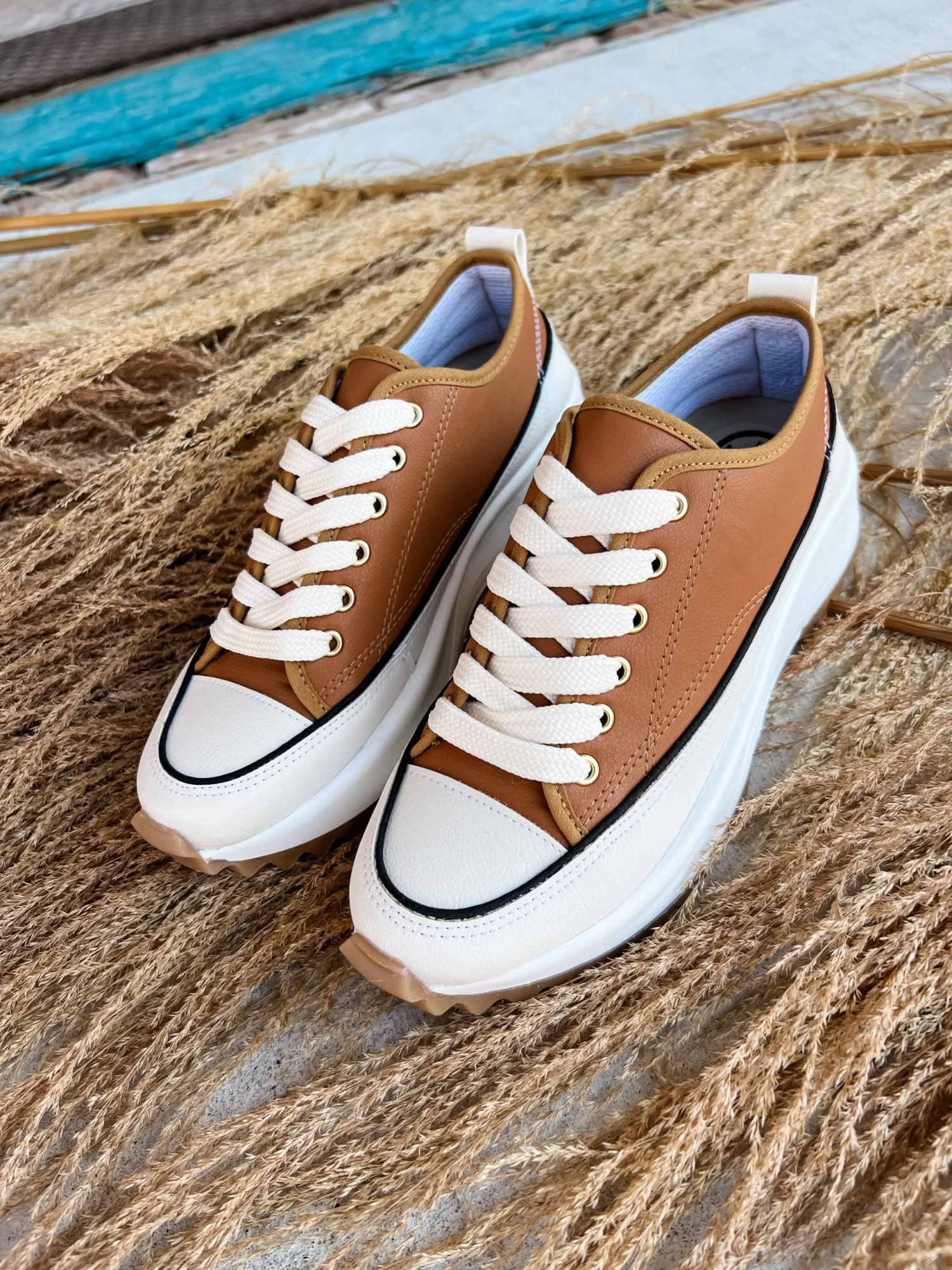 Fenix 3 Sneakers- Tan 2 Fenix 3 Sneakers- Tan - Image 2