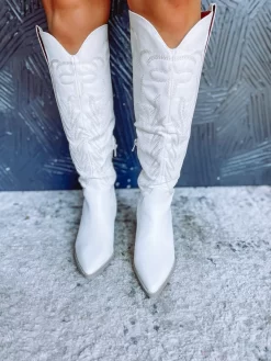 Samara White Boots -Fashion Clothing Store 3783bc173d3e0e9f9ecaa0b34da172c3 scaled