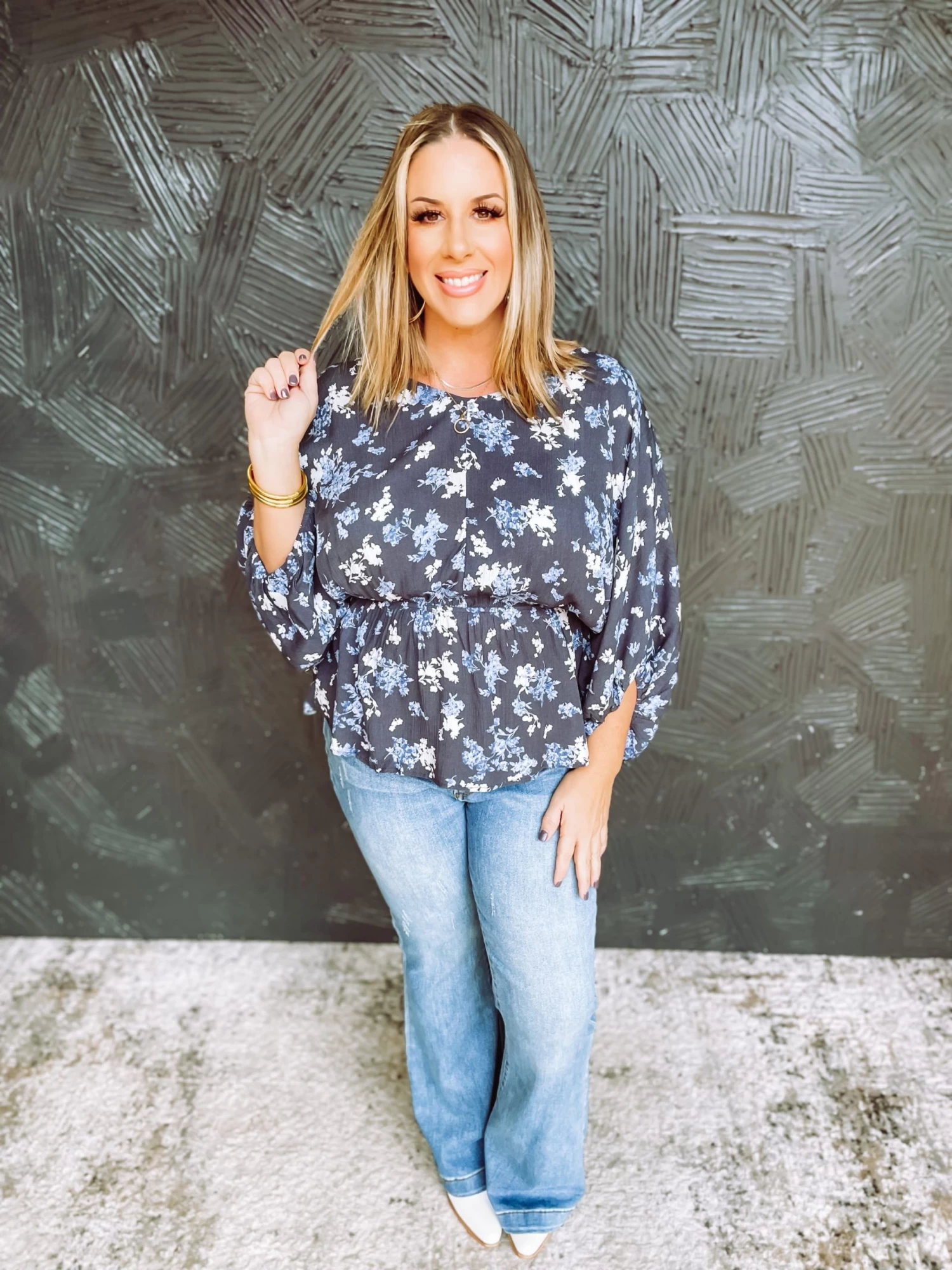 Clara Two Tone Leaf Print Balloon Sleeve Top 3 Clara Two Tone Leaf Print Balloon Sleeve Top - Image 3