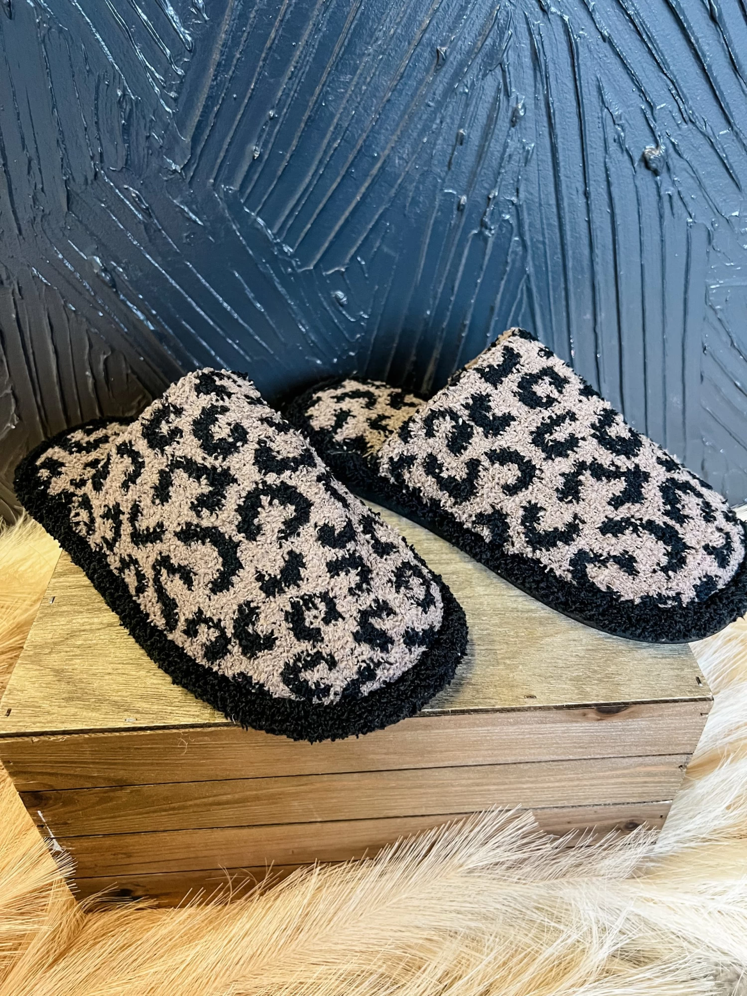 Wildest Dreams Leopard Slippers- Coffee 1 Wildest Dreams Leopard Slippers- Coffee