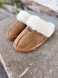 BEARPAW- Loki Fur Slippers- Hickory -Fashion Clothing Store 569206f5b5de7c13149b93ca0301dd7a scaled