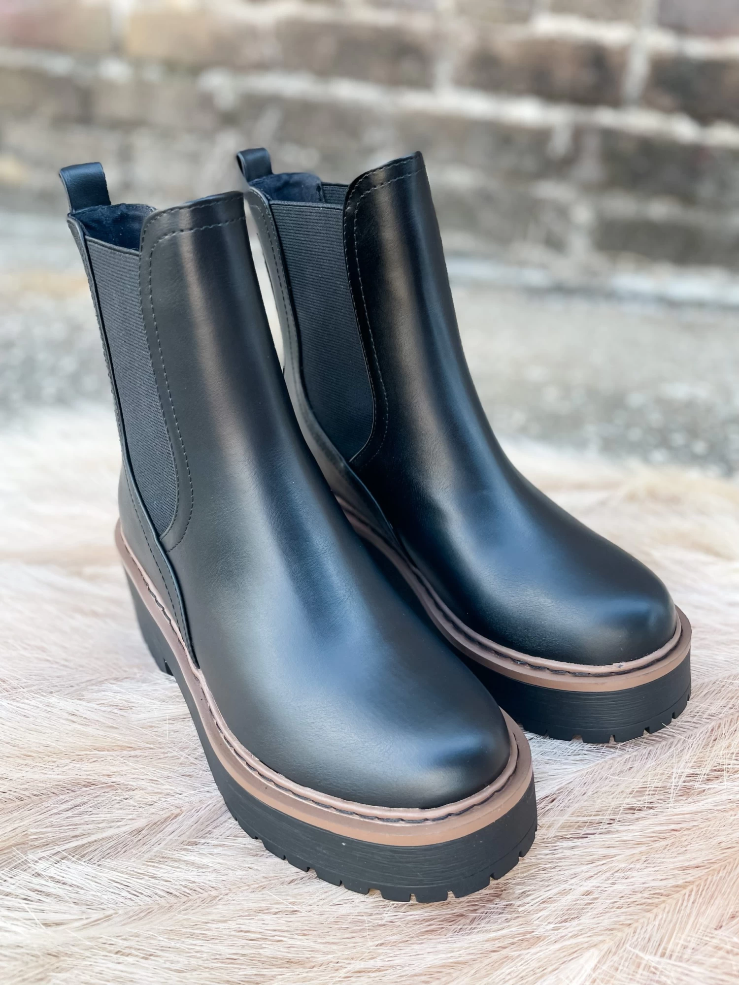 Yossi Combat Boot- Black 2 Yossi Combat Boot- Black - Image 2