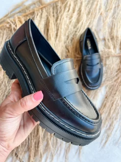 Eureka Loafers- Black