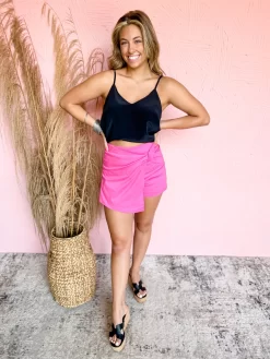 Don't You Know Tank Top- Black