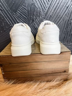 *STEVE MADDEN* Spirit Sneakers 6 *STEVE MADDEN* Spirit Sneakers -Fashion Clothing Store a1ff019786f0f4e0880660a8a1405ff6 scaled