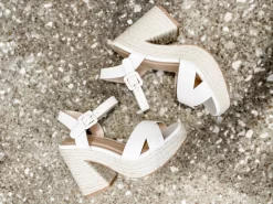 Noble Chunky Heels -Fashion Clothing Store a40789b16f7a82fbdd400d904ec862c5 scaled