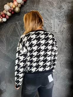 Candid Feelings Houndstooth Pullover Sweater 9 Candid Feelings Houndstooth Pullover Sweater -Fashion Clothing Store b82c291896f0b07268e6e7d762599321 scaled