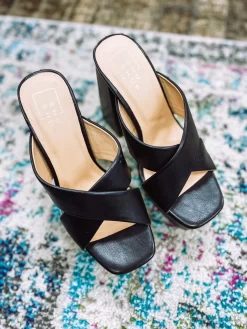 Federica Heels -Fashion Clothing Store bad666787903a83f57fdeb2a6e855e3b scaled