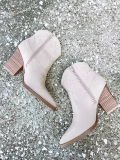MIA Sawyer Bootie- Natural