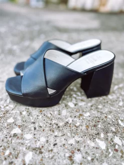 Fashion Clothing Store -Fashion Clothing Store c94f3cbe240ea156dff58bd7b8107d97 scaled