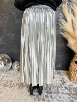 Hear Me Out Metallic Skirt -Fashion Clothing Store d2ba1a899e3e9d84c83a51ba4246c860 scaled