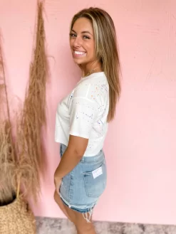 Splattered Paint Effect White Cropped Tee 8 Splattered Paint Effect White Cropped Tee -Fashion Clothing Store de2865b01285b61081dad8065a5fb51d scaled