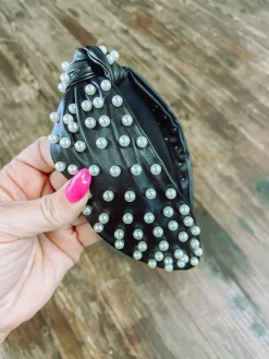 Not Average Pearl Headband- Black/ Pearl 7 Not Average Pearl Headband- Black/ Pearl -Fashion Clothing Store e154ceb75adb914e9a1a3d638bc275d6 scaled