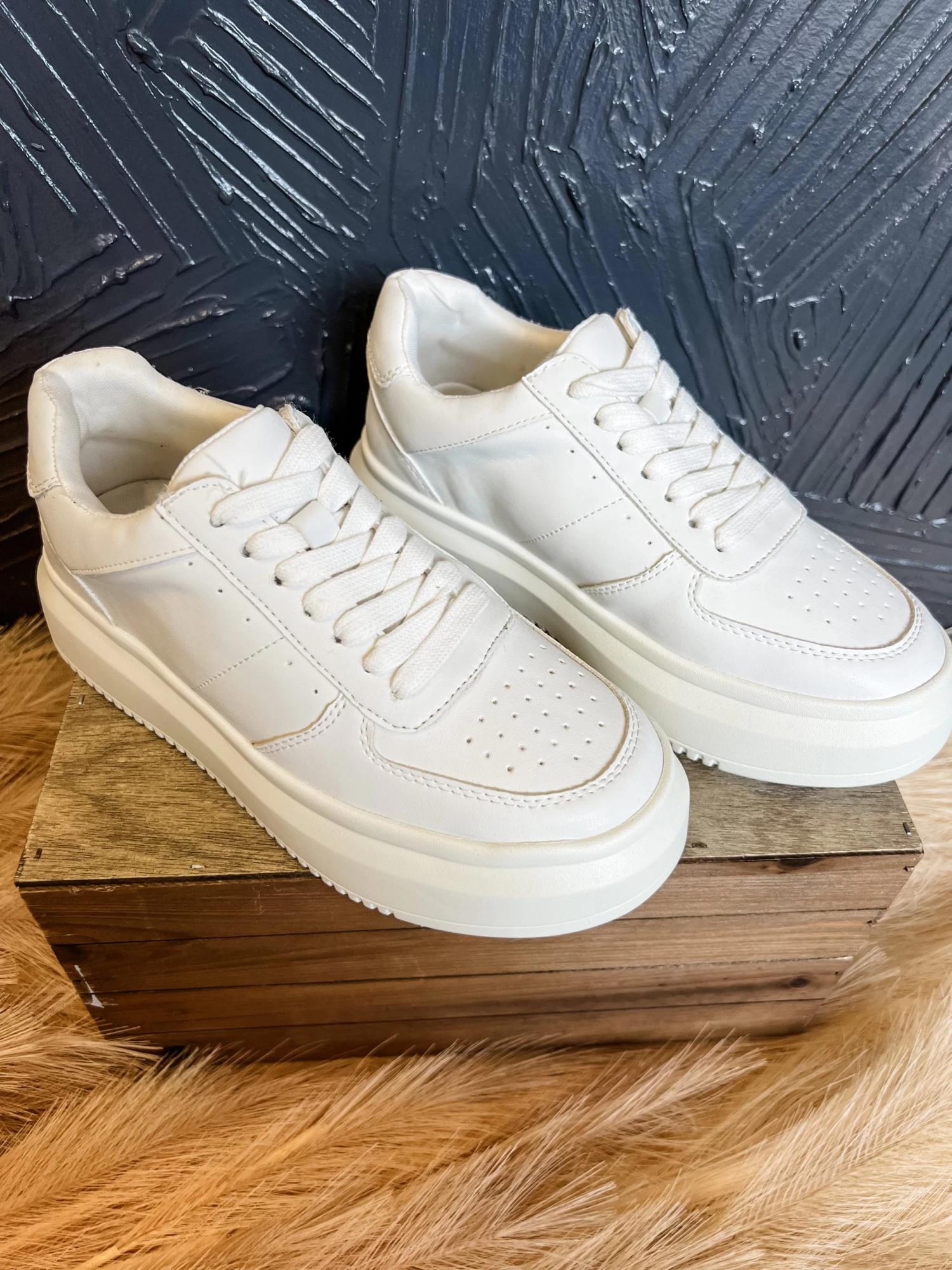 *STEVE MADDEN* Spirit Sneakers 2 *STEVE MADDEN* Spirit Sneakers - Image 2