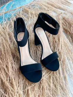 Elton Heels- Black -Fashion Clothing Store f6e96bea71ba4c85e41205b6ef347beb scaled